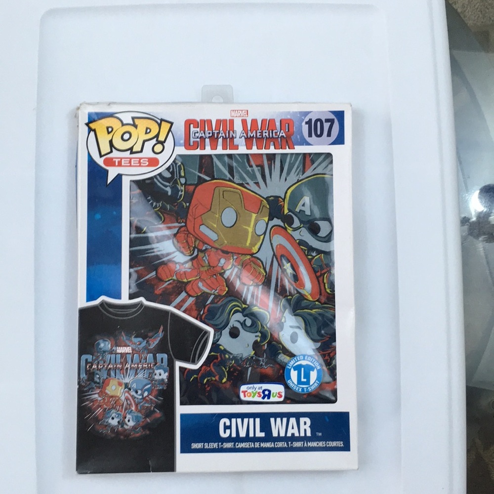 Captain America C.W tees Toys “R” Us exclusive
